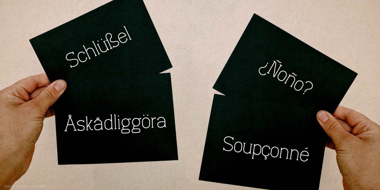 Lilette Medium Italic Font preview